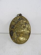 Elegant Antique Jewelry Hat Decorated Mirror Pendant 