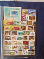+ de 25 Timbres Chevaux & 1 bloc  ( lot 536 )