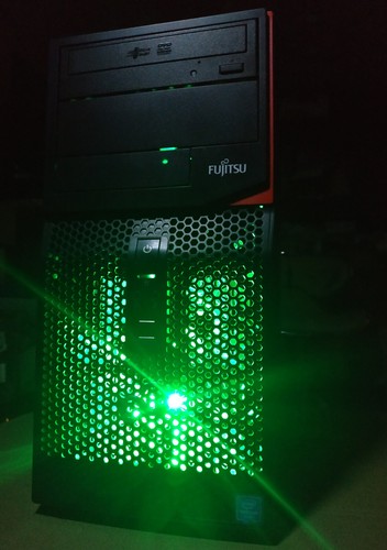 Gamer fujitsu i7xeon - fujitsu, i7xeon@3,8ghz