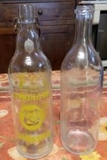 2 bouteilles vide limonade