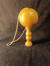 bilboquet En Bois Tourné