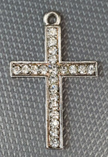 RELIGIOUS JEWEL / PENDANT - SILVER AND SHINY METAL CROSS #51