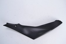 Côté droit carénage SUZUKI