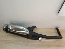 UN POT D ECHAPPEMENT CHINOIS