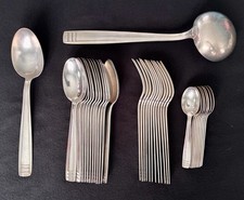 Ménagère 32 couverts métal