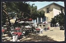 Old postcard Bandol, terrace of the restaurant "Le Coin d'Azur" with tables and chairs under 