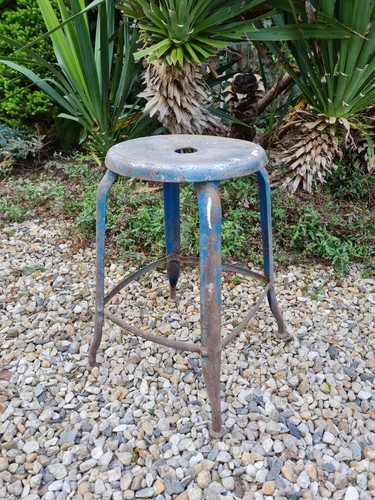 Ancien tabouret industriel - ancien,