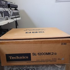 Technics SL-1200MK2 Turntable
