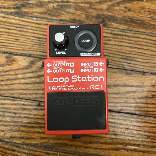 Used boss loop station - rc-1,