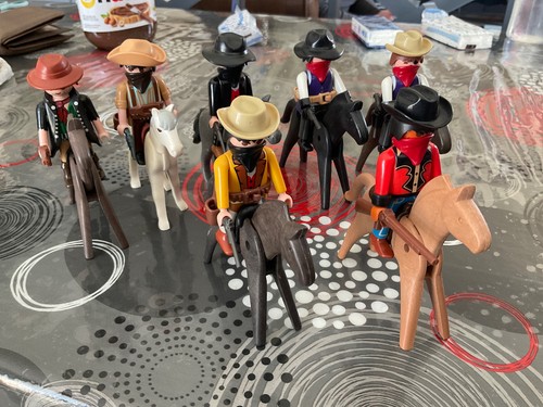 Personnages bandits a - ,