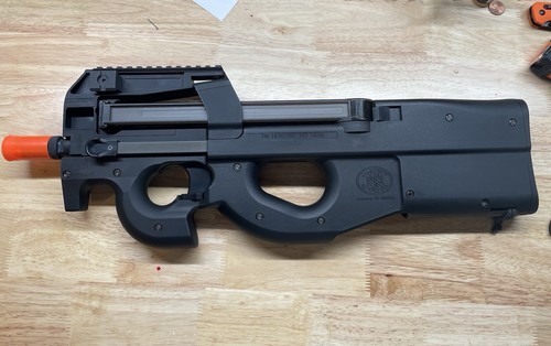 Cybergun licensed p90 gas - fn,