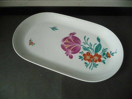 Plat ovale coupelle motif - plat,