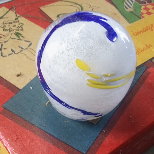 Presse papiers verre - en, rond
