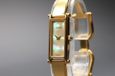 Vintage [Near MINT] GUCCI 1500 Gold Bangle Pink Shell Elegant Ladies Watch JAPAN