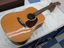 MARTIN D-28 Acoustic Guitar-14