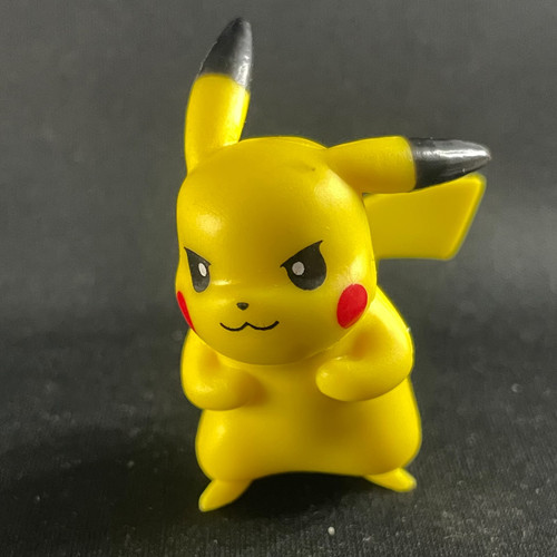 Pikachu jazwares llc figurine - jazwares,