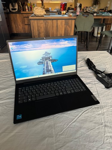 Portable lenovo v15 - lenovo,