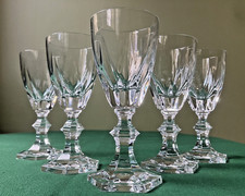 Lot de 5 verres à vin blanc