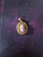 Pendentif Ancien Camee