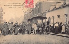 Belgique - BON-SECOURS (Hainaut) Arrivée d'un Tramway hippomobile venat de Péruw