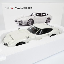 AUTOart Millennium 1/18 Toyota 2000GT Coupe Upgraded White Diecast Model Car