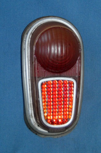 Renault dauphine feu rouge - dauphine, pk