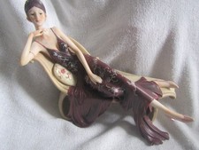 FIGURINE 1920' Art Deco Style LADY on Chaise Lounge Couch Statue Statuette Resin