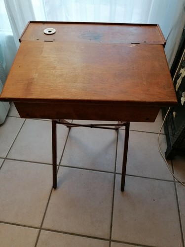 Ancien pupitre écolier - ancien,