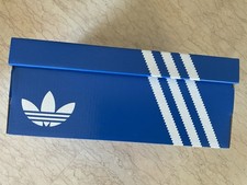 ADIDAS: BOÎTE À CHAUSSURES