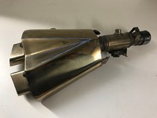 UN SILENCIEUX D ECHAPPEMENT