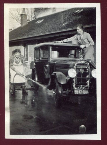 Photo ancienne automobile - ancienne,