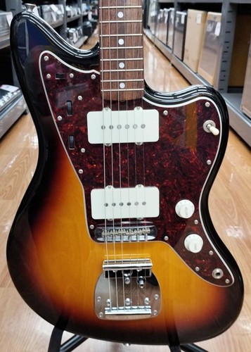 Fender japan traditionnel - [fender,