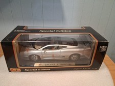 1992 Jaguar XJ220 - 1:18