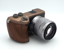 Hasselblad Lunar Digital 24.3mp APS-C Camera w/18-55 OSS Lens, Mahogany