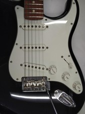 (FENDER) MEXICO PLAYER STRAT