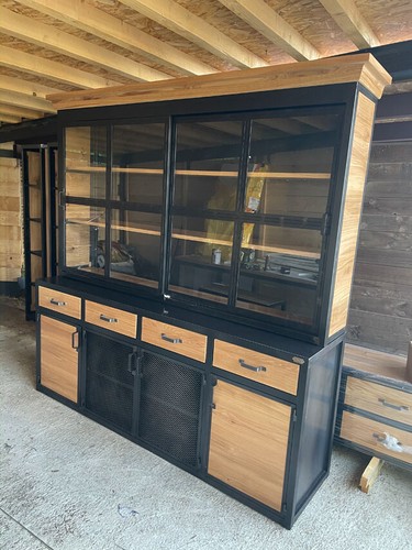 Buffet design industriel - , 2