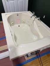 Jacuzzi bath tub