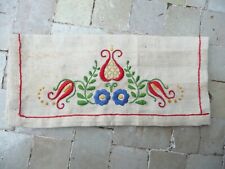 porte serviette ancien brodé