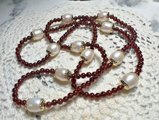 Collier perles pierre