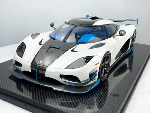 Fronti art koenigsegg - fronti,