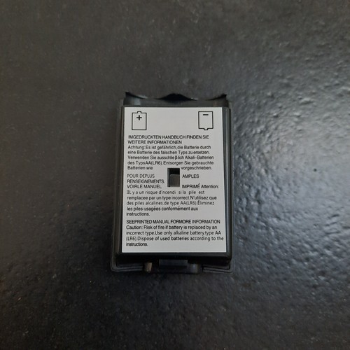 Cache pile noir - pile,