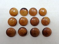 Lot 12 Boutons anciens en bois