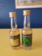 Chartreuse Verte Et Jaune lot de 2 Mignonettes Voiron mini bottle 