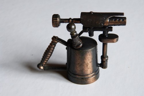 Taille crayons ancien - ancien, "copie