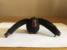 Singe kipling marron