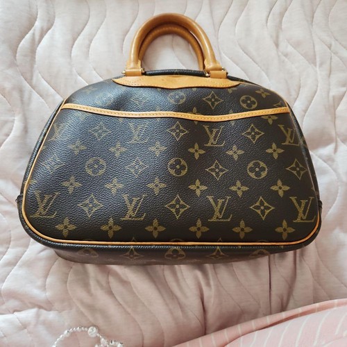 Louis vuitton monogram - louis,