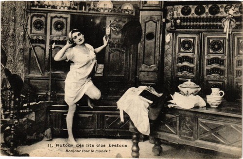 Cpa autour des - des, lits