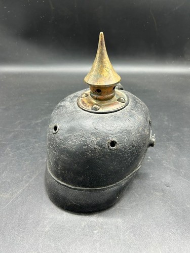 Casque pointe pickelhaube