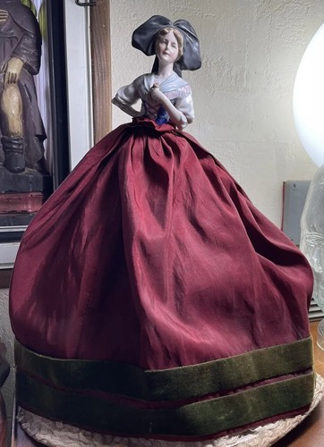 Poupée buste porcelaine - poupée,