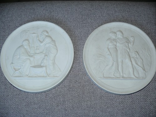 Plaques murales biscuit - , royal